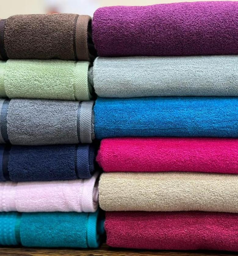 Heavy Quality Large towels  image