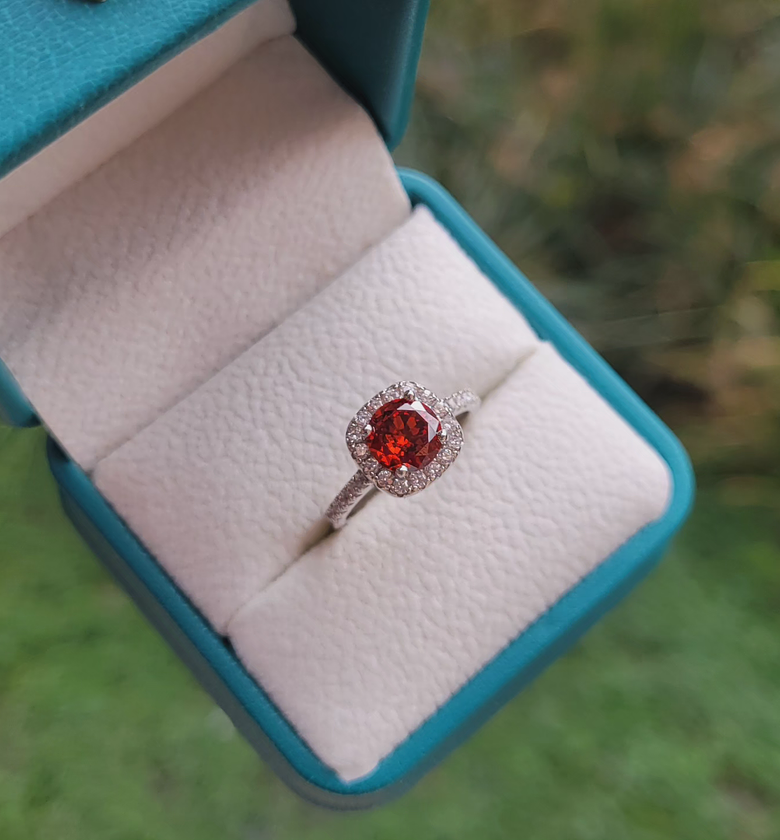 Square Zirconia  image