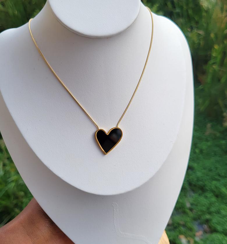 Demi love heart  image