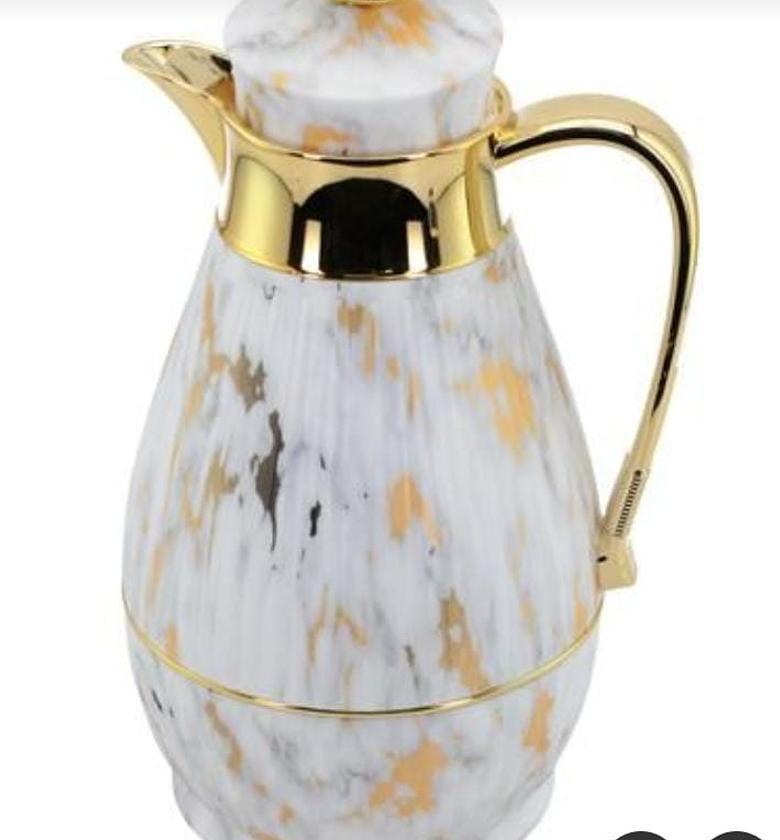  Vacuum Insulated Thermos-White and Gold image