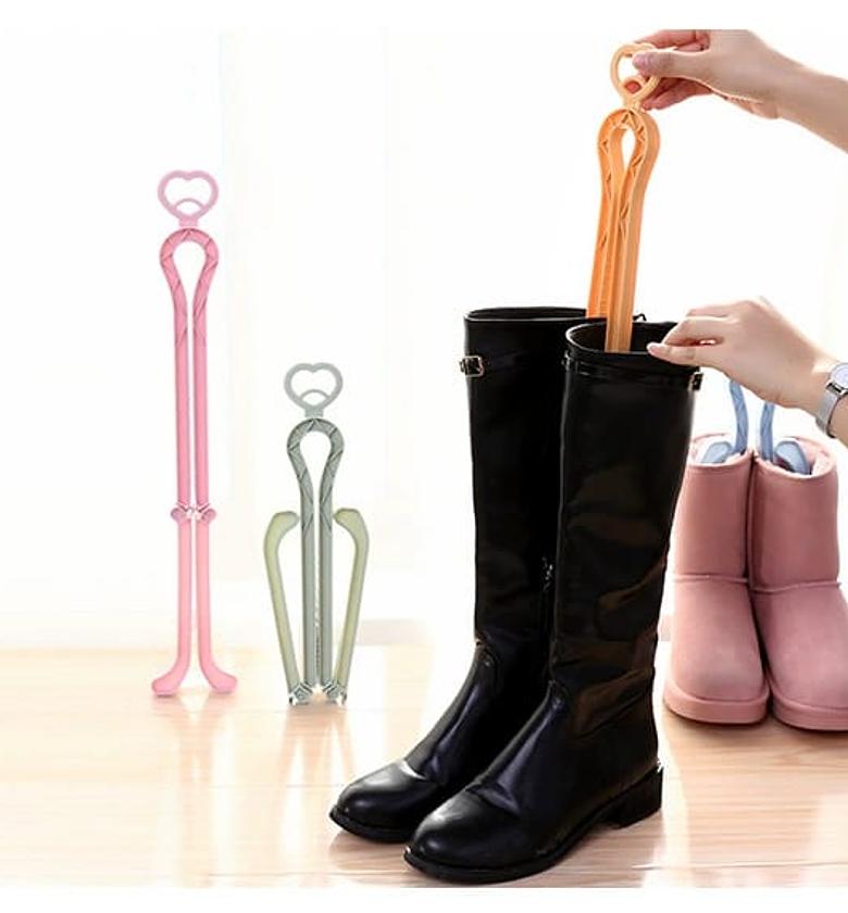 BOOTS HOLDER. image