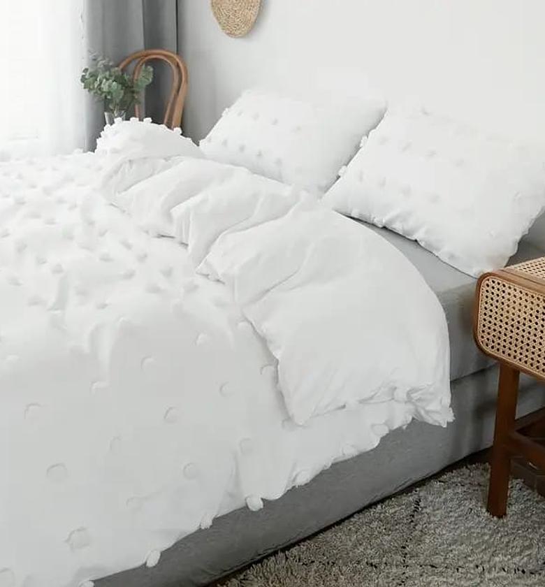 Chic dot design duvet cover ▪️   size 220cm by 240cm ; 6 by 6/6 by 7   image