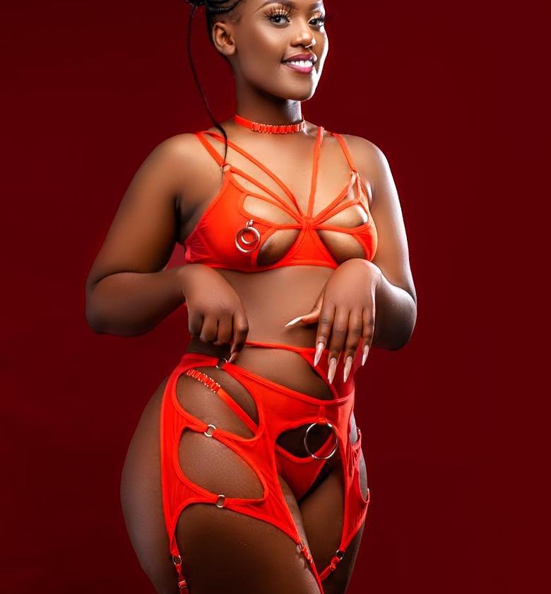 Sexy Lingerie For Women Underwear Set 3 Pieces Hollow Out Bra And Panties Garters Set image