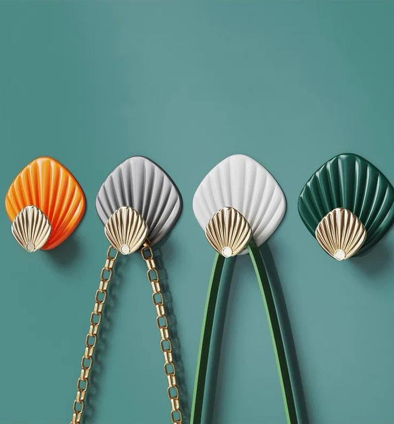 4pcs Shell Shape Wall Hanging Hook Punch-Free Strong Adhesive Hook Creative Bathroom Kitchen Wall-Mounted Seamless Sticky Hook image