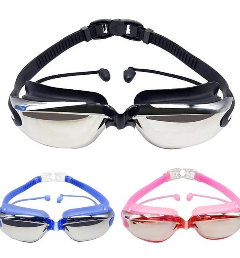 SWIMMING GOGGLES. Adult swimming goggles  image