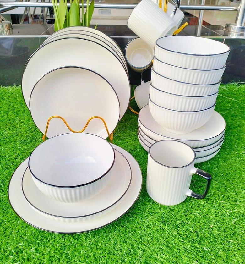 24pc Japanese Dinner Set image