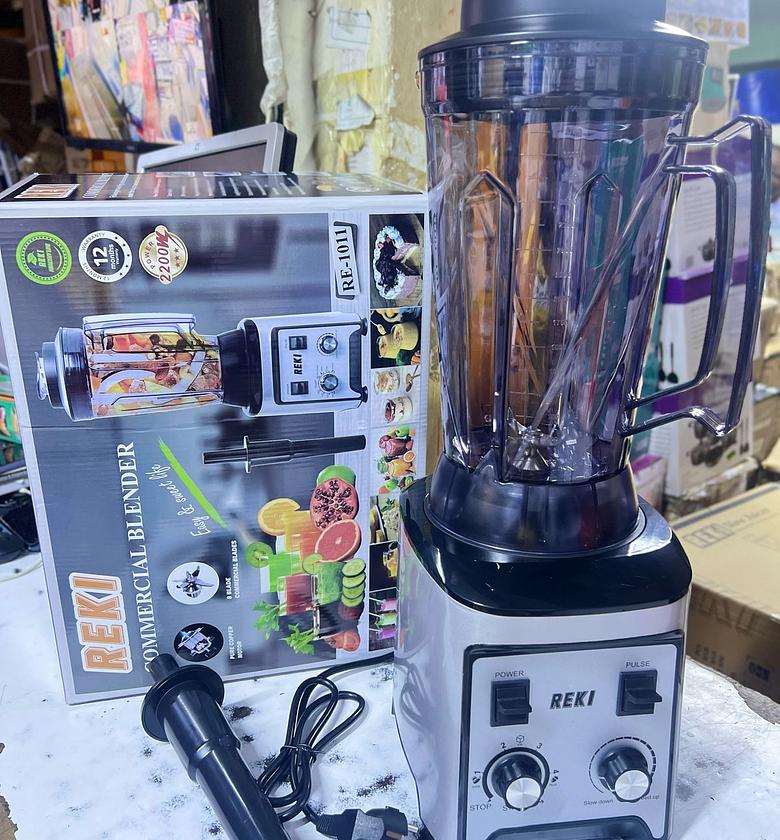 Commercial blender image