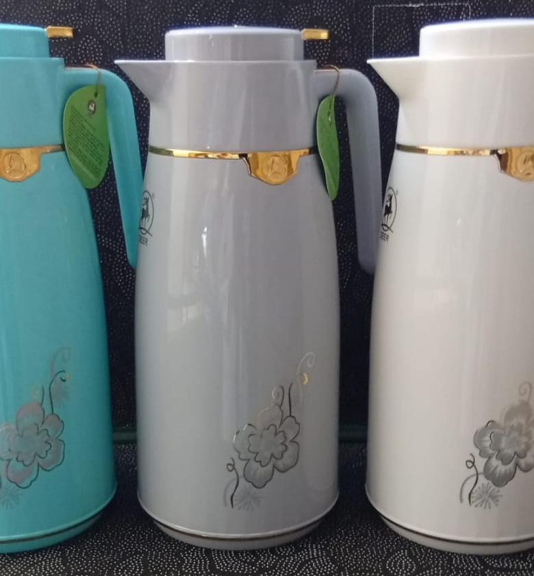 1900 ml thermos image