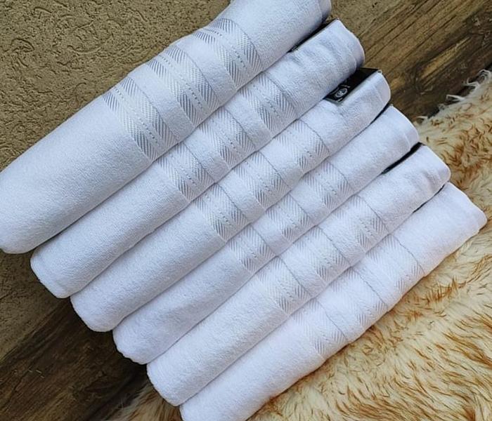 Elegant Luxurious White Bath Towel large image