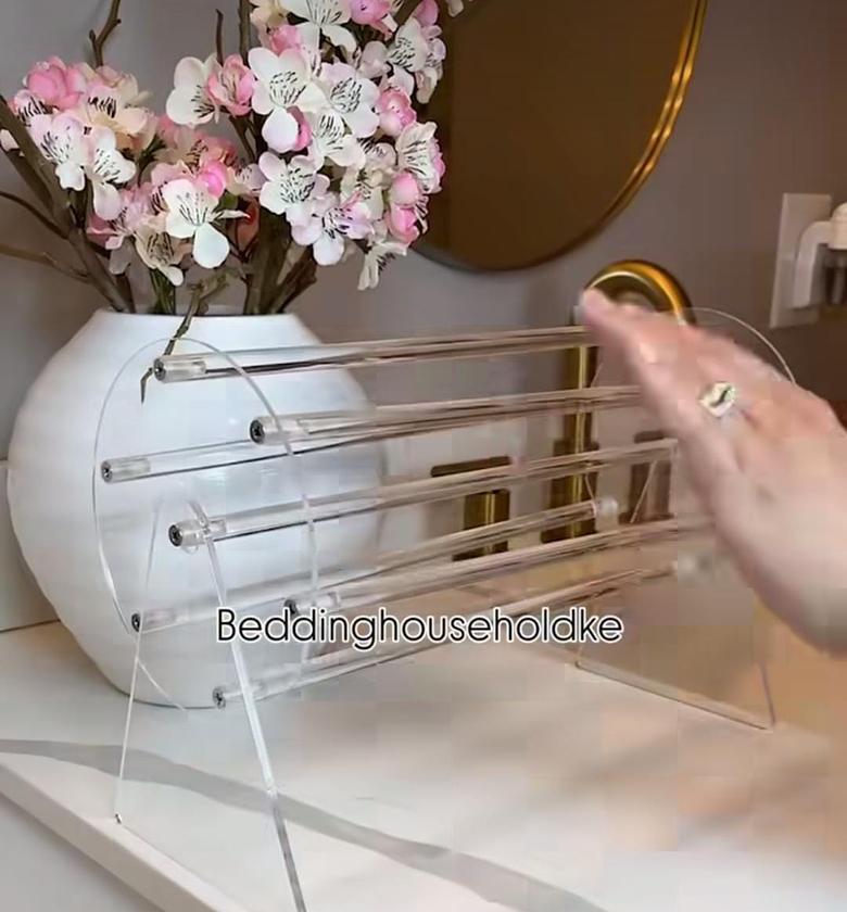 360°Rotating Acrylic Headband Holder/Claw clip Organizer image