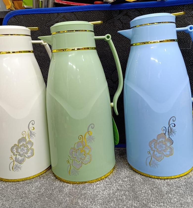  NORDIC insulated thermos available  🛑 BREAKABLE ☑️  ❇️COLOURS :Black, grey  and White available  ✅Capacity:1.9L image