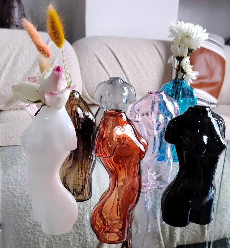 Body sculpture vases (b) image