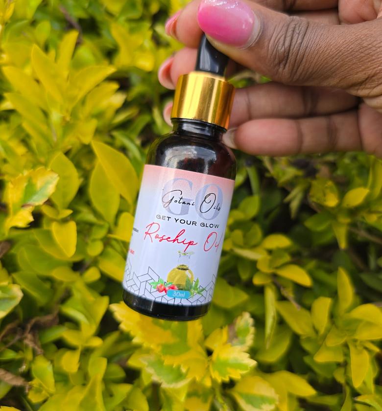 Rosehip Face and body oil image