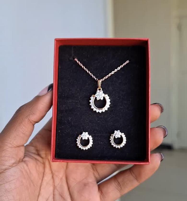 hypollargenic non tarnish and anti fading gold coated necklace and earrings set image