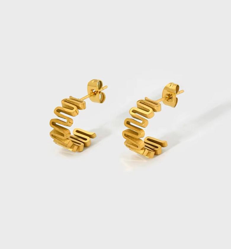 C shape earrings image