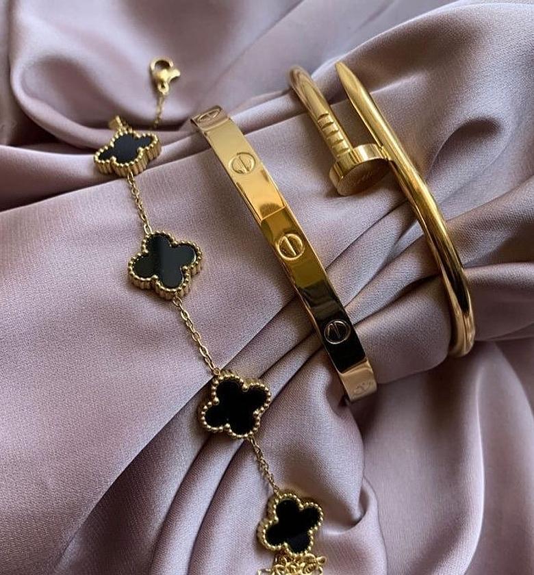 Bracelet stack  image