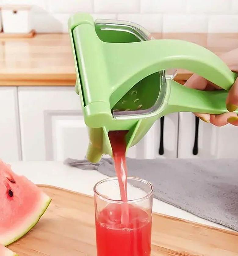 Multifunctional handheld juicer/squeezer image