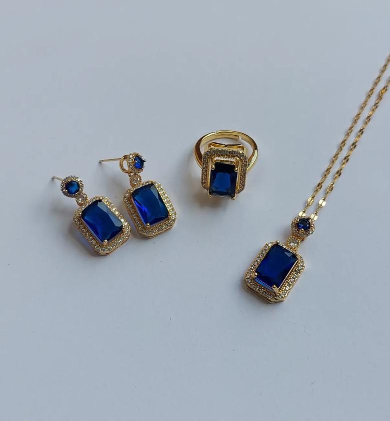 Blue Jewelry Set image