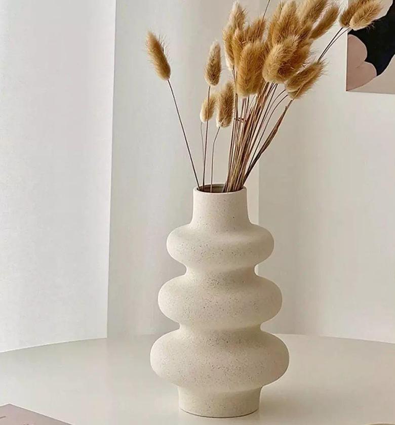 Modern Minimalist Spiral Shaped Home Decorative Flower Vase image