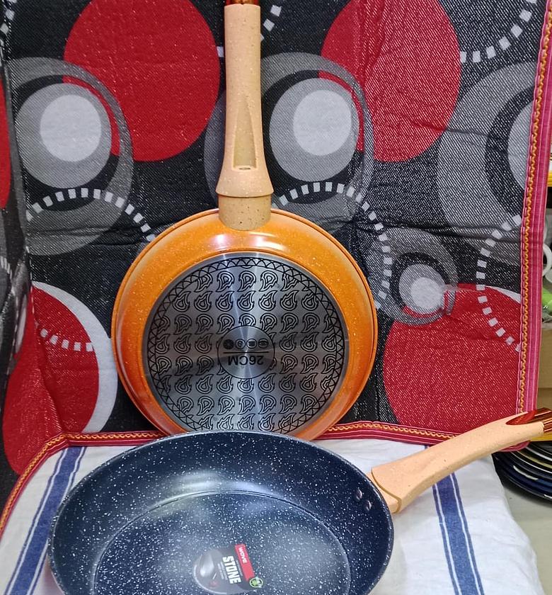 Frying Pan. Generic Heavy Duty 28 Cm Stone Fry Pan image