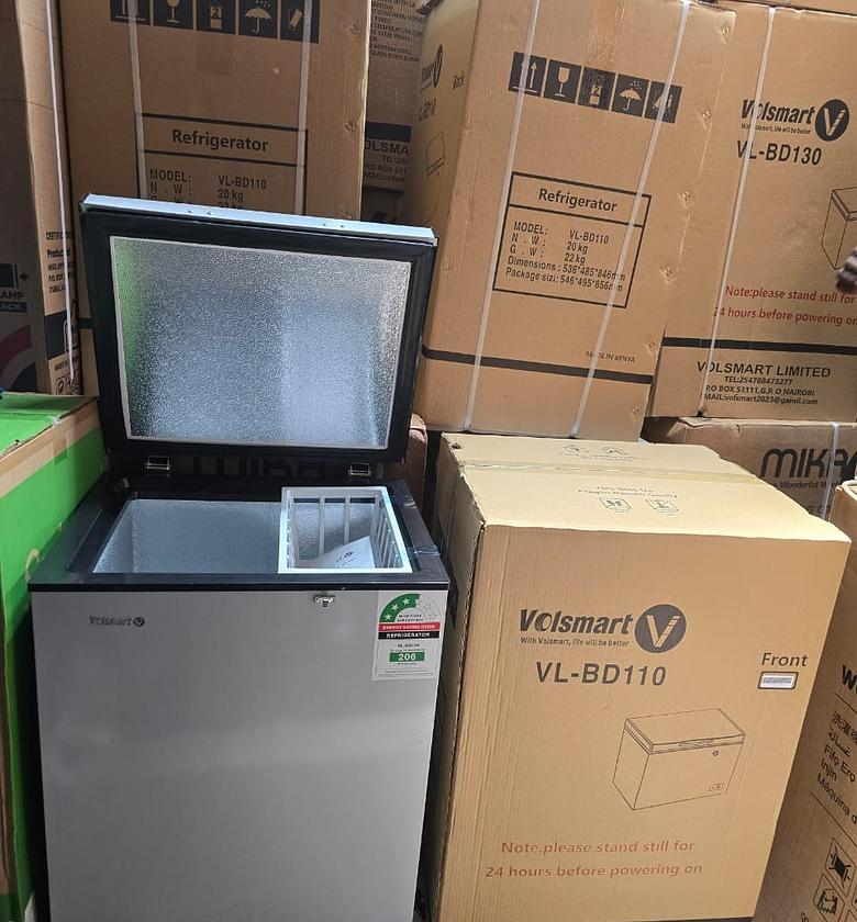 DEEP FREEZER. Volsmart 110 liters deep freezer image
