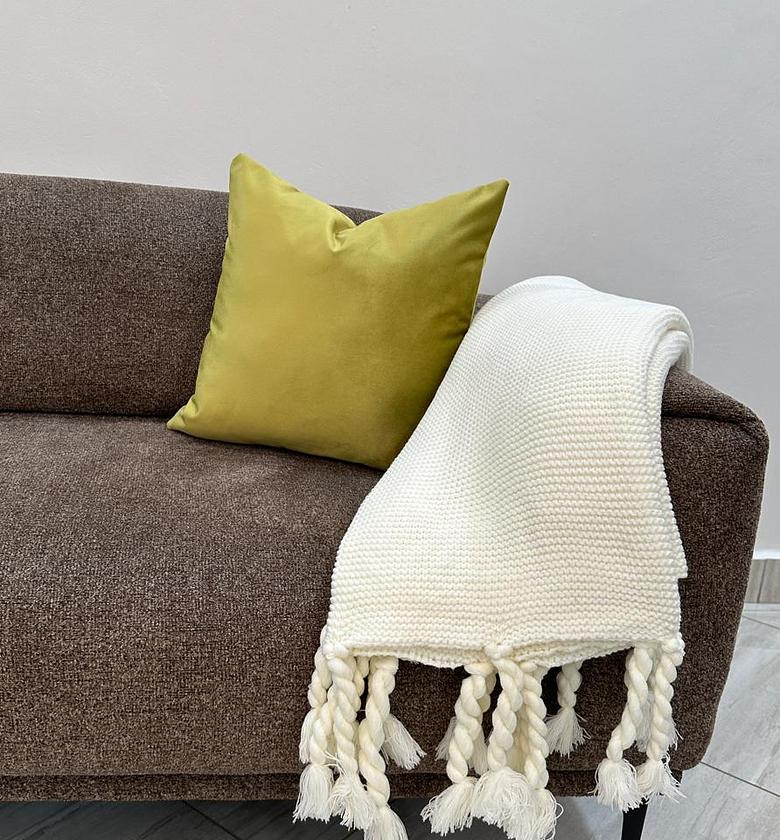 Knitted Throw Blanket with twisted tassles image