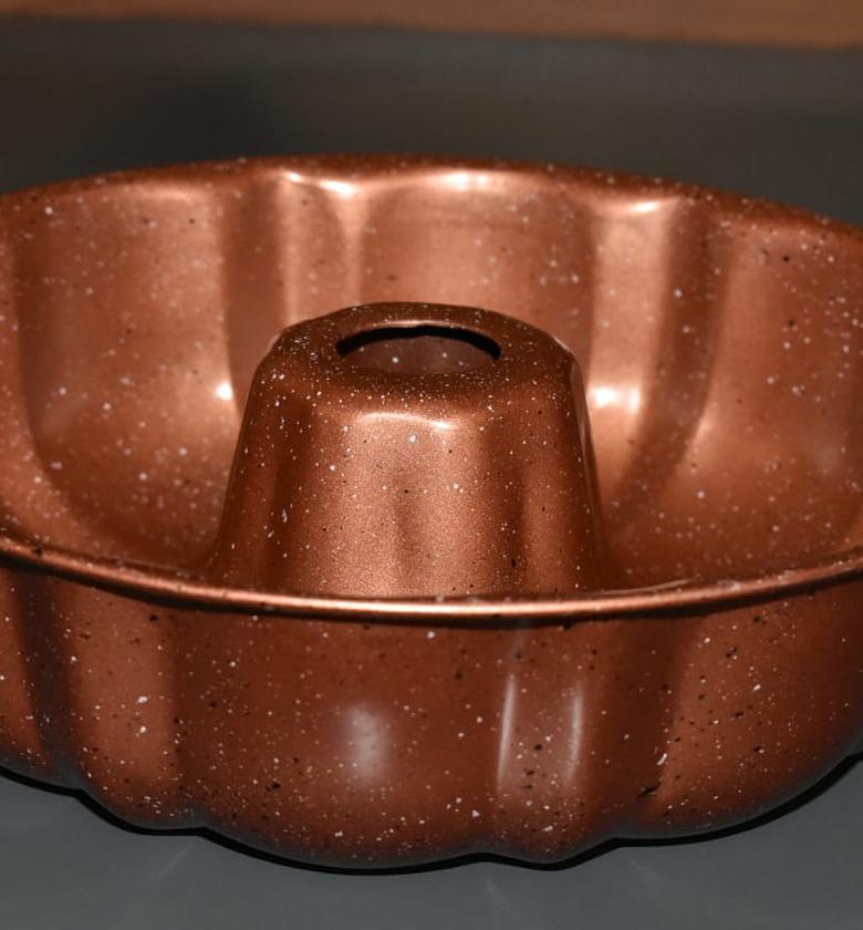 25cm non-stick cake pans,  bundt ,premium fluted cake pans for baking, heavy duty carbon steel tube pan baking mould, brown, silver image