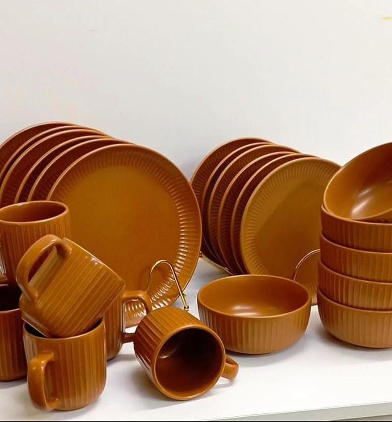 High quality 24pcs ceramic Dinner set. image