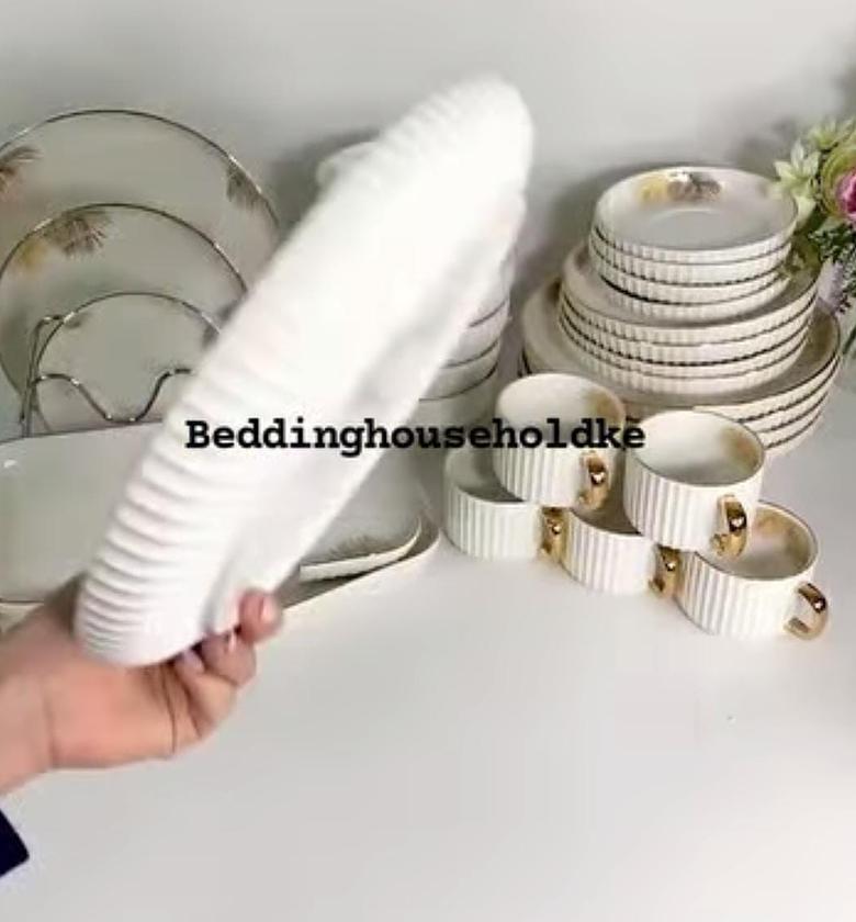 32[pcs Elegant European Porcelain Dinner set image