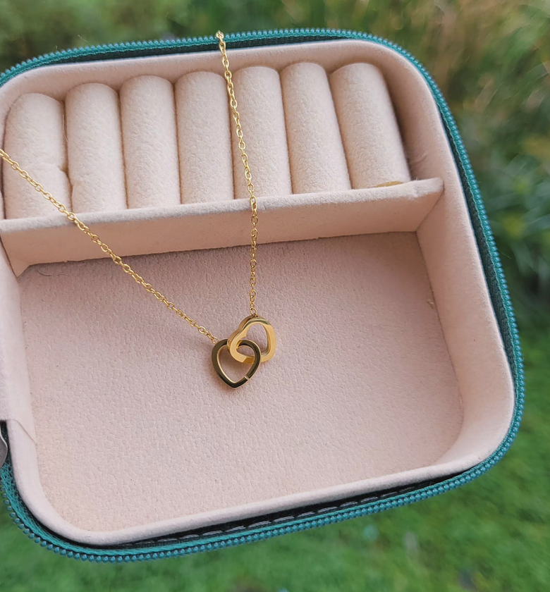 Bambi interlocking hearts image