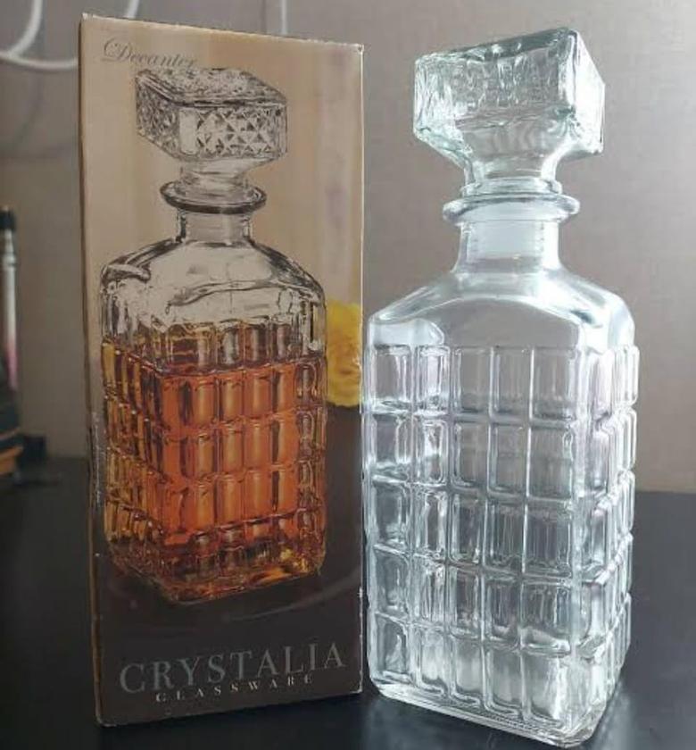 Liquor Decanter, Glass Spirits Decanter with Airtight Stopper, Whiskey Vodka Bourbon Decanter Bottle for Gift, Home, Bar, Party Decor image