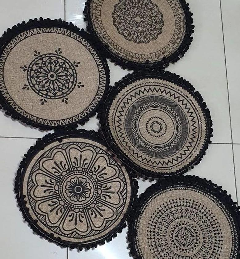 Elegant heavy cotton fabric table mats  image