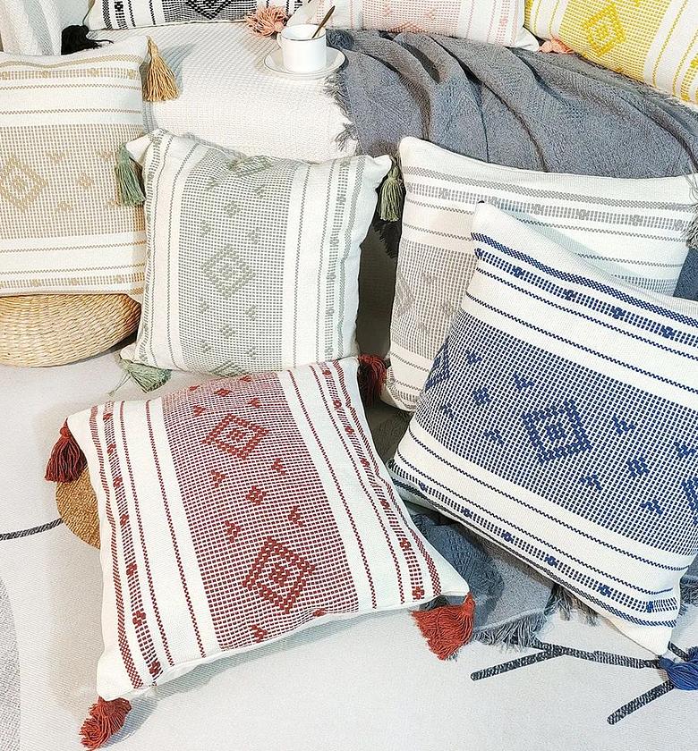 *Jacquard Tassel Nordic Minimalistic Throw Cover* 🔸Size 45 by 45cm / 18*18 inches  image