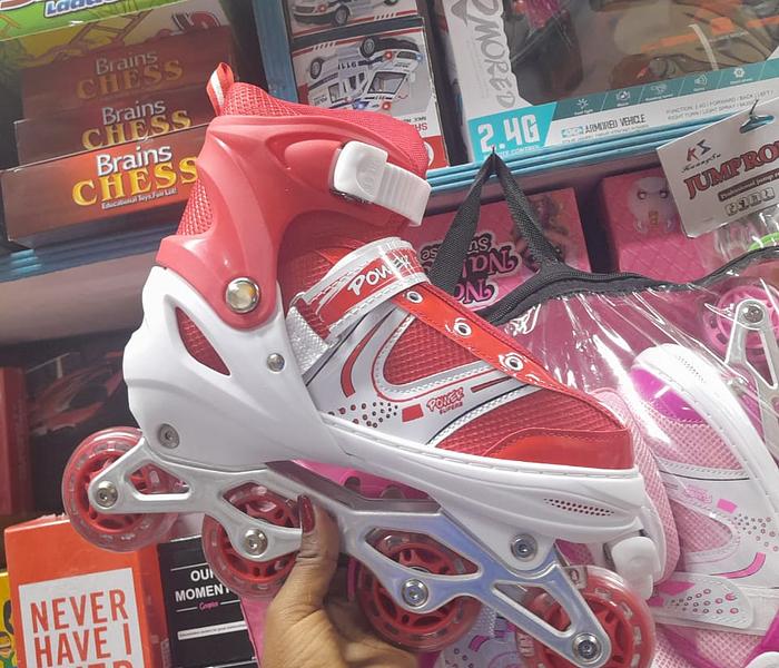 Adults /Teens skate shoes,,, size 39-42 image