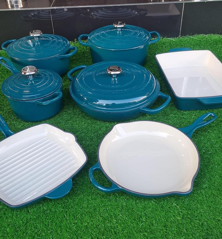 Enamel cast iron Cookware set image
