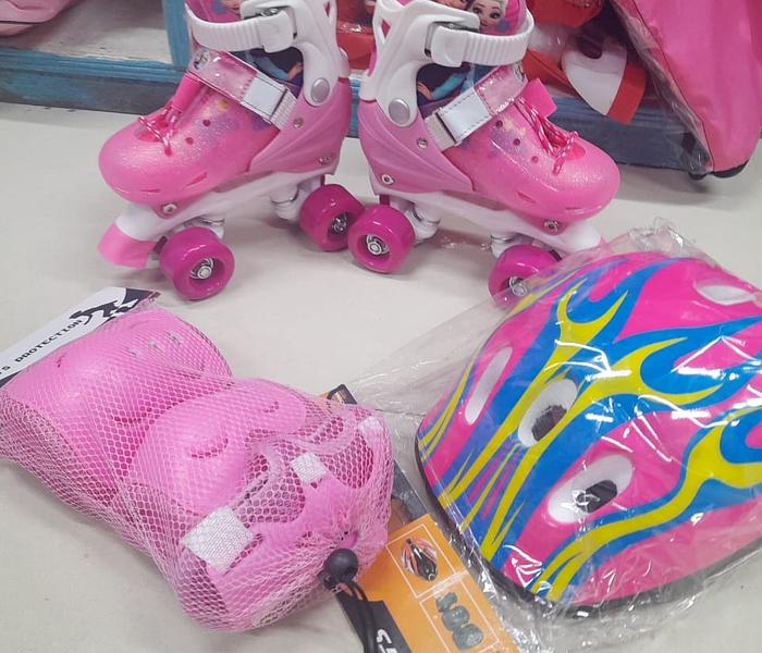 Frozen Theme skate shoe Complete set with soft helmet Gears + shoes-Size 30-34 image