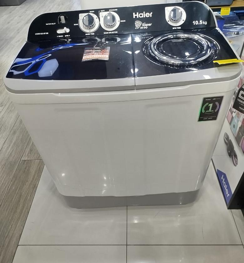 WASHING MACHINE. Haier 10.5kgs twin tub semi automatic washing machine image