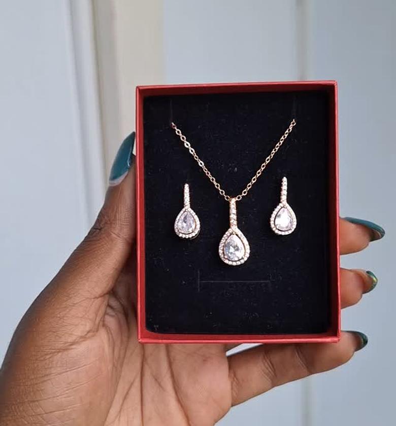 hypollargenic non tarnish and anti fading gold coated necklace and earrings set image