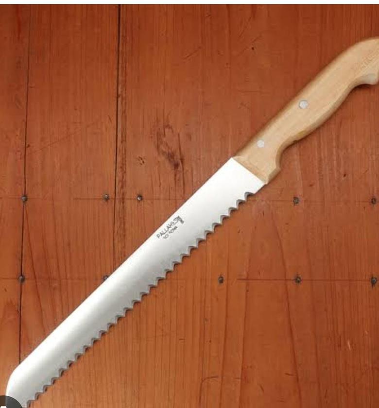 SERRATED KNIFE. Professional Serrated Bread Knife Cake Baking image