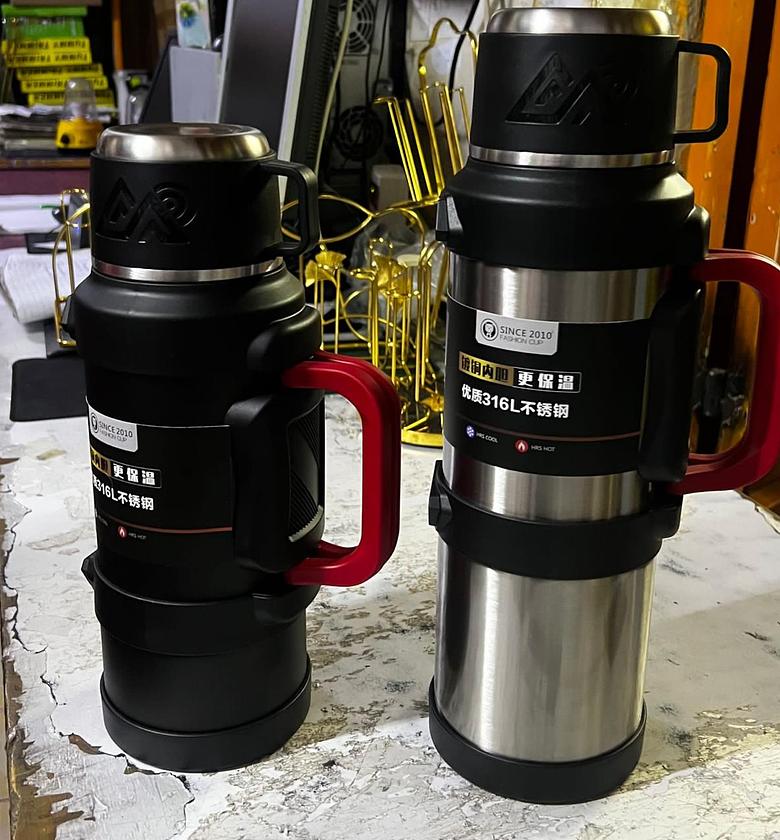 VACUUM FLASK. 2.5L KD stainless steel vacuum flask image