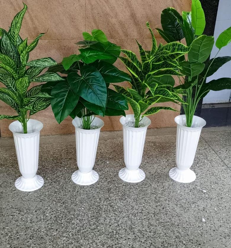 ARTIFICIAL FLOWERS. Medium trees/flowers  image