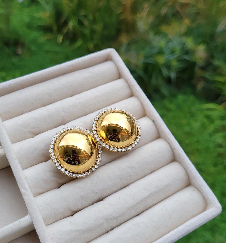 Rhinestone earing image