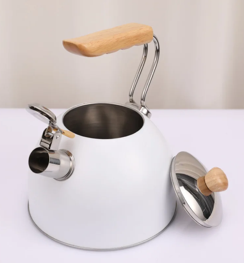 2.5L Retro-Style Stainless Steel Whistling Kettle image