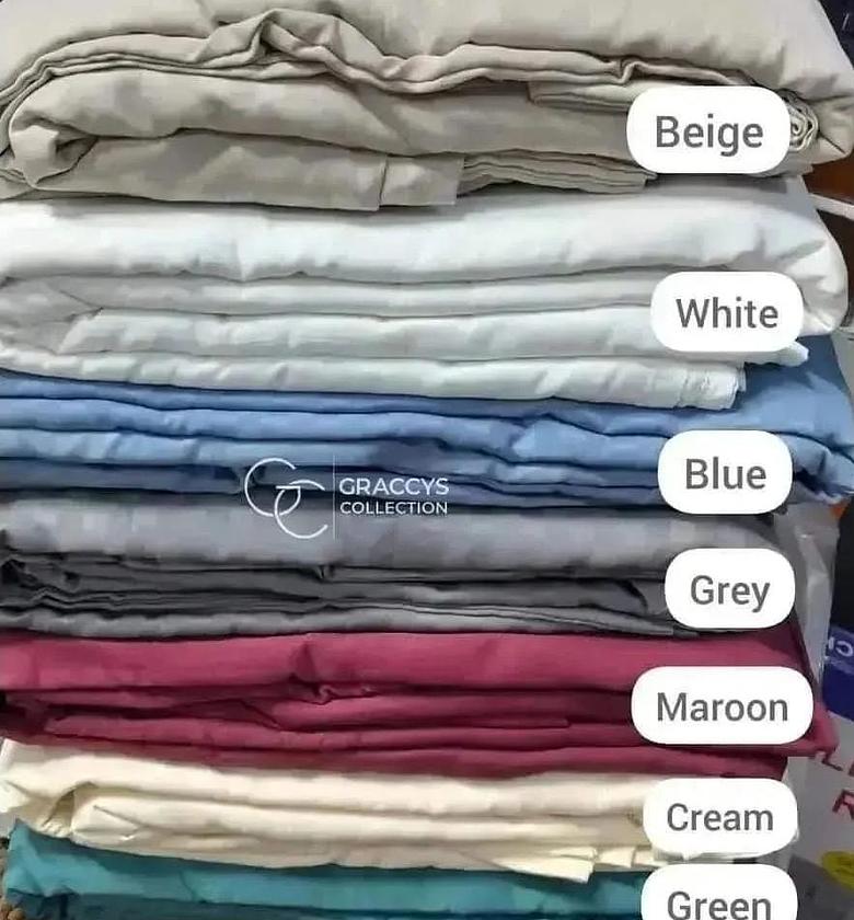 2pcs Flat Bedsheets with 4 Pillowcases image