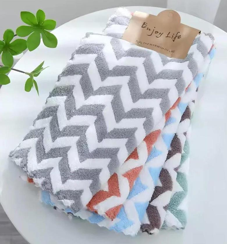 Microfiber kitchen/surface cleaning  towels 5PCS image