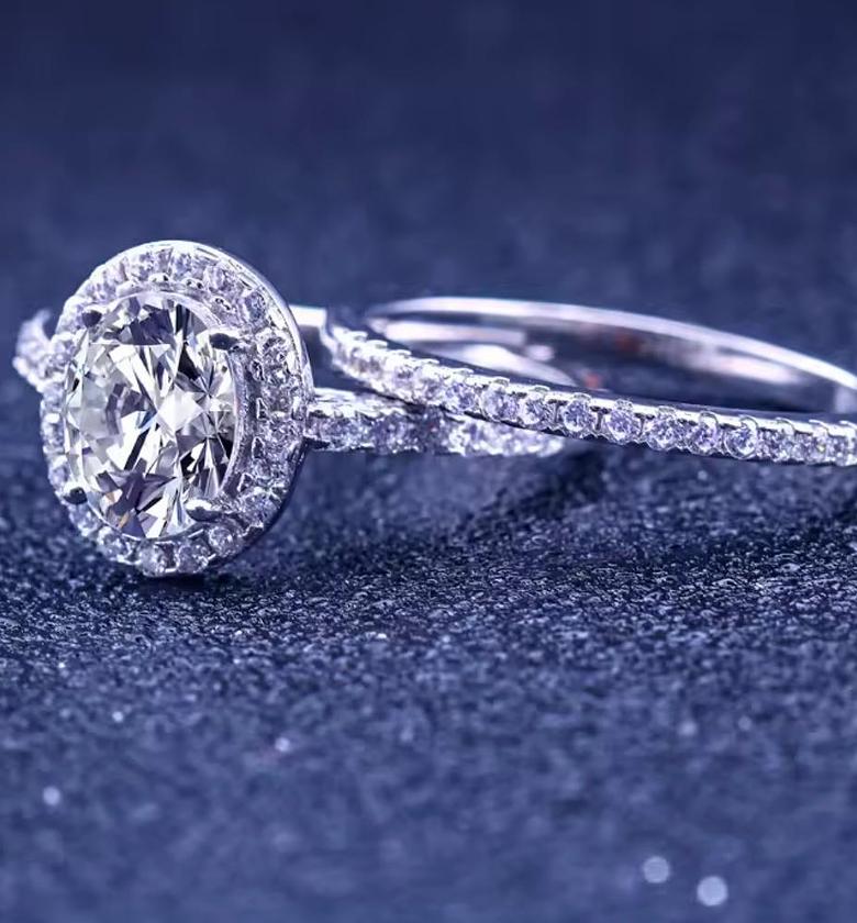 The Oval Halo Crossover Set image