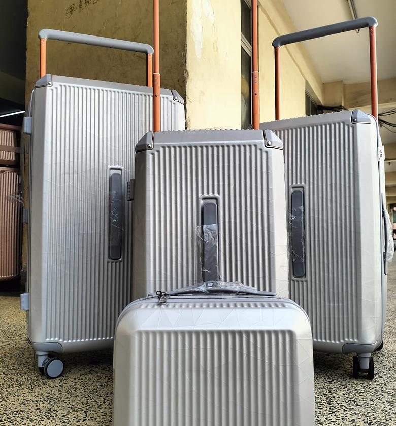 Suitcase.  4-IN-1 NEW FASHION BIG HANDLE SUITCASE image