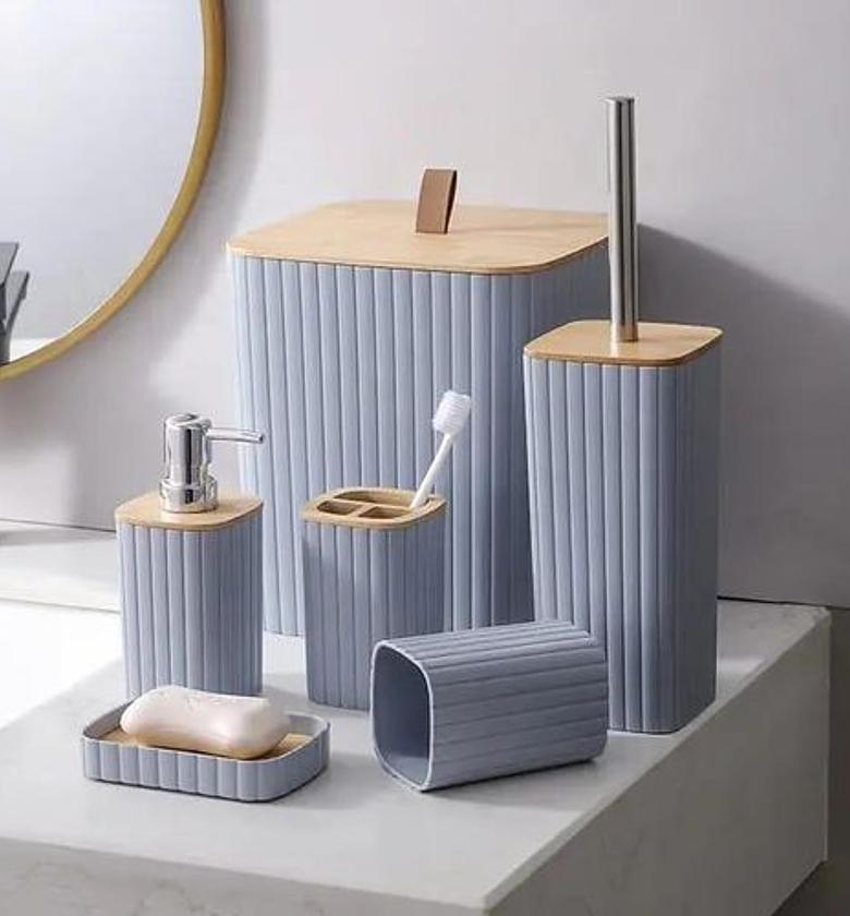 Bathroom accesories