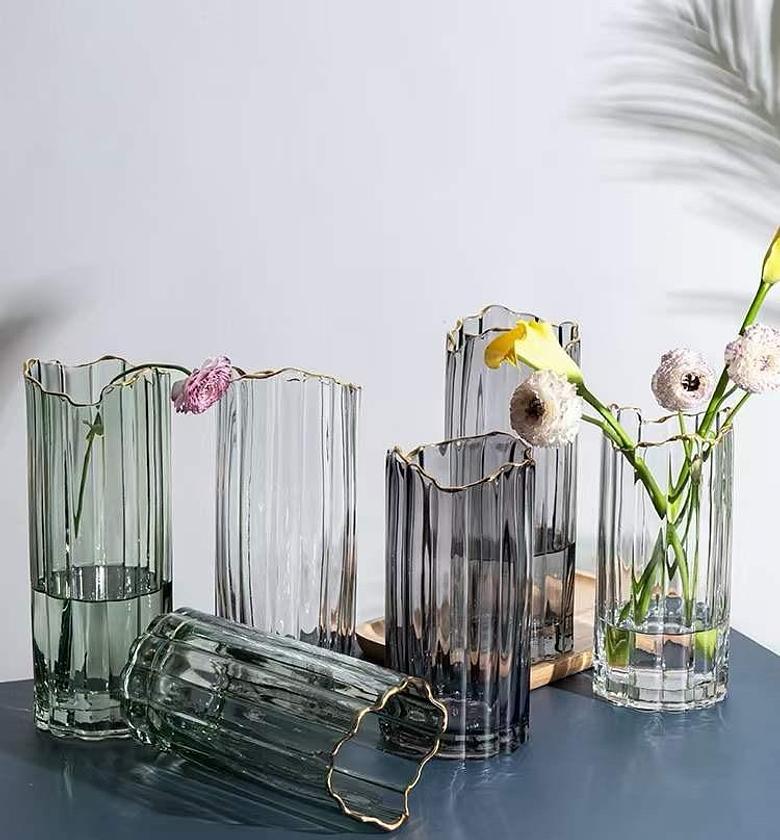 Glass vases image