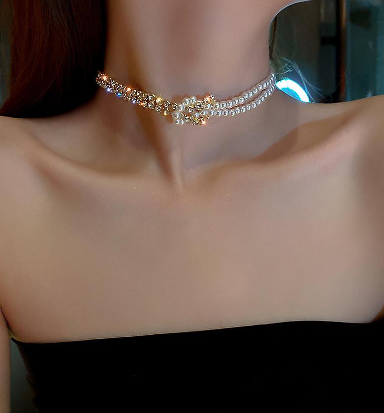 Pearl Elegant Multi-layer Necklace image